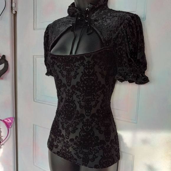 CLOSET-WIDE SALE! Aesthetics on lock! Black friday! Get ur Xmas goodiez 4 low! - Picture 10 of 16